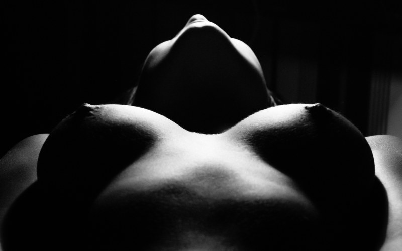 Erotic poses blackly white