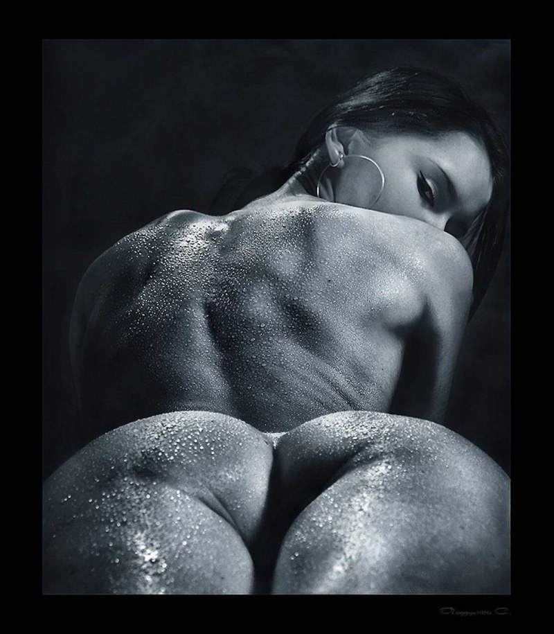 Black white nude on the verge