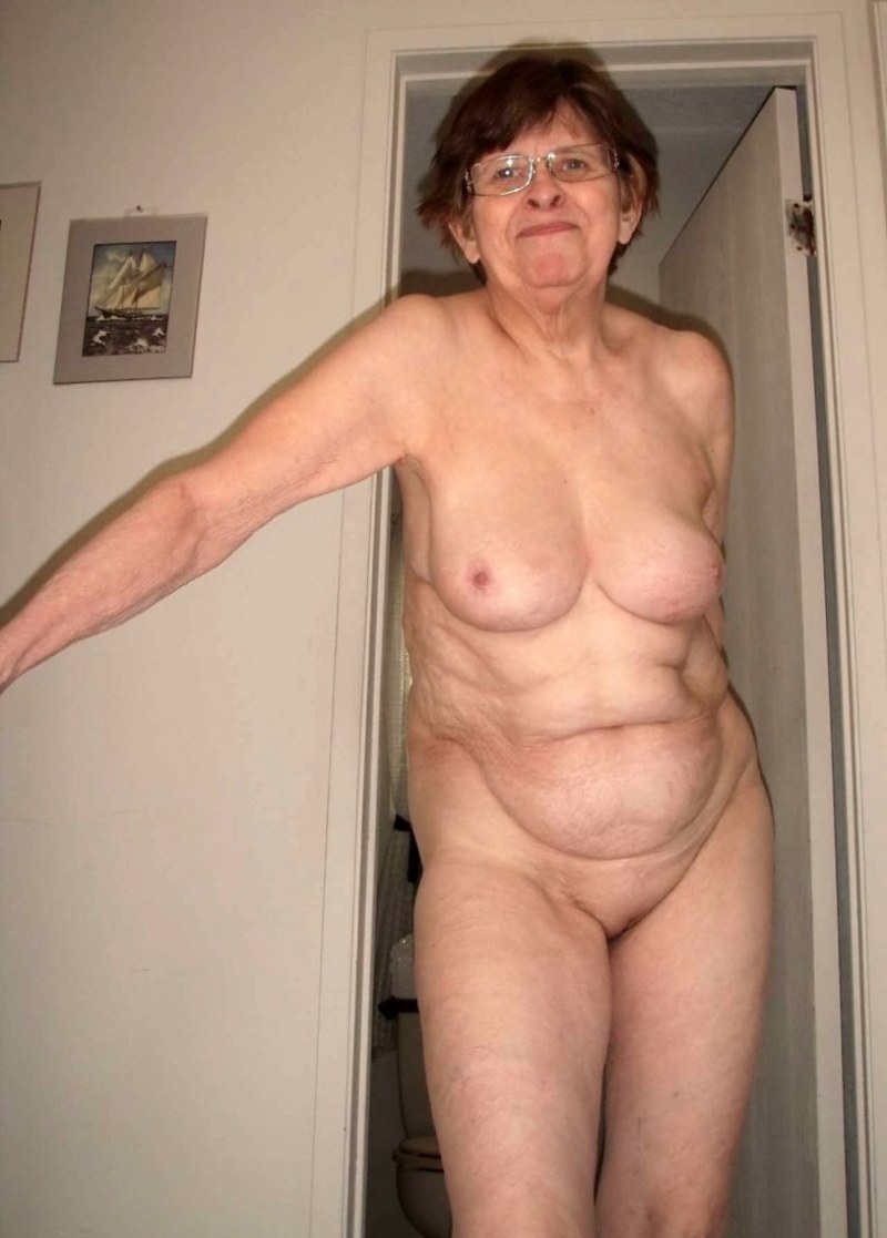 The oldest naked women