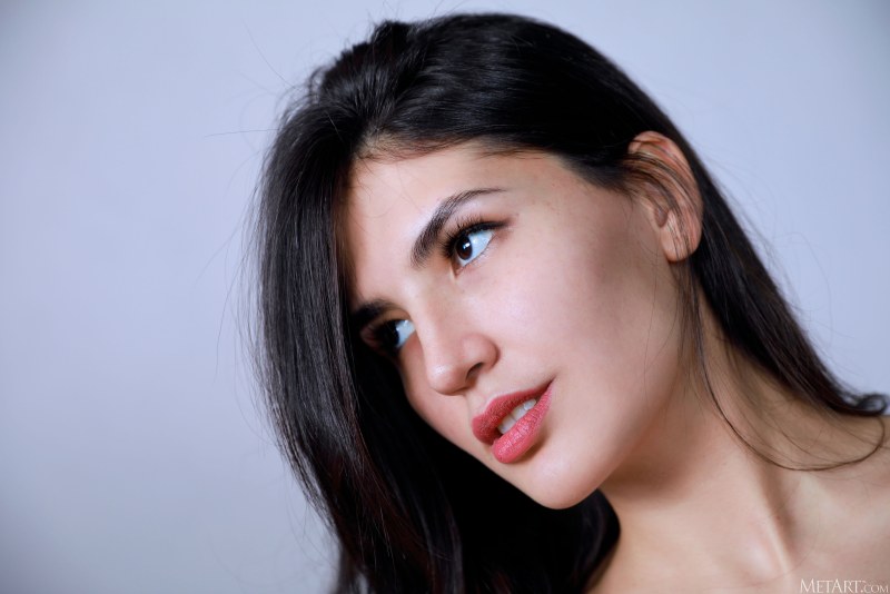 Azumi liu Parvina Umarova