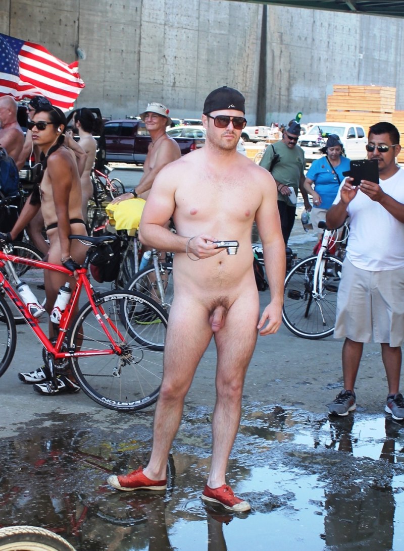 Naked Icelandic guys