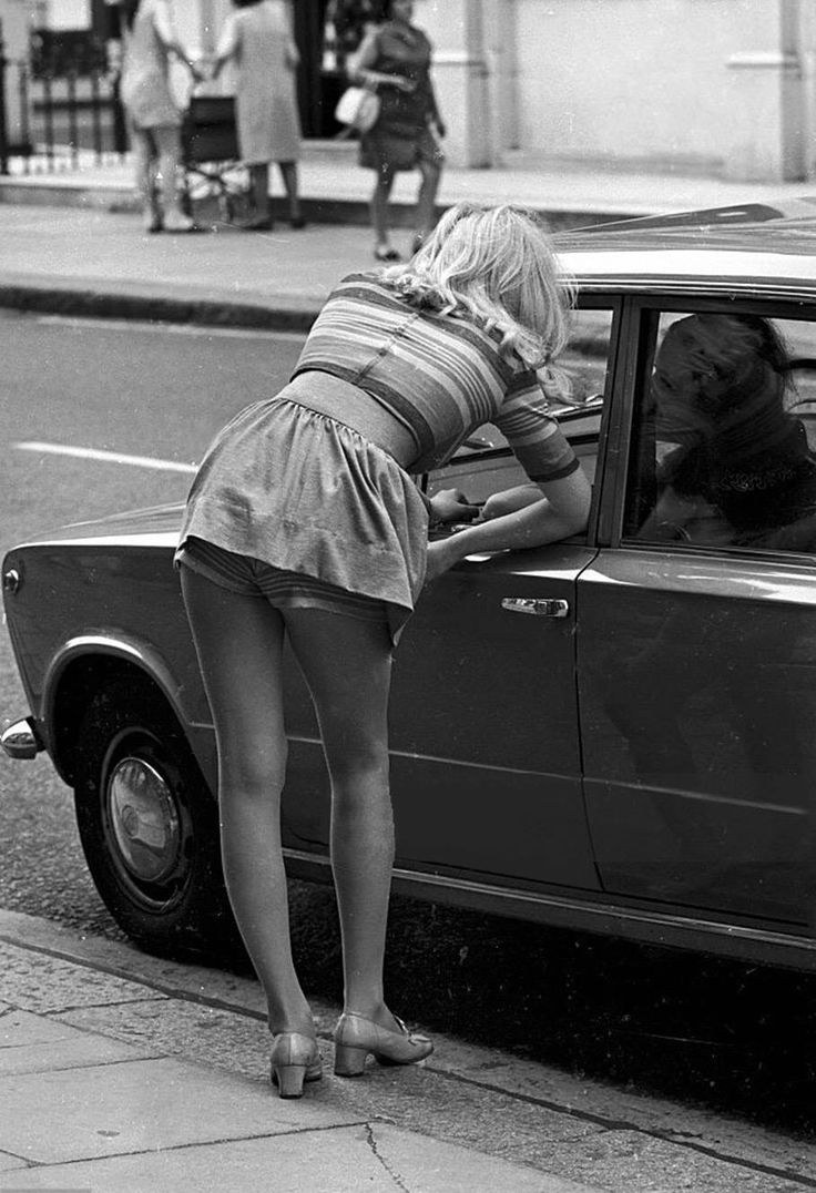 Short retro skirts