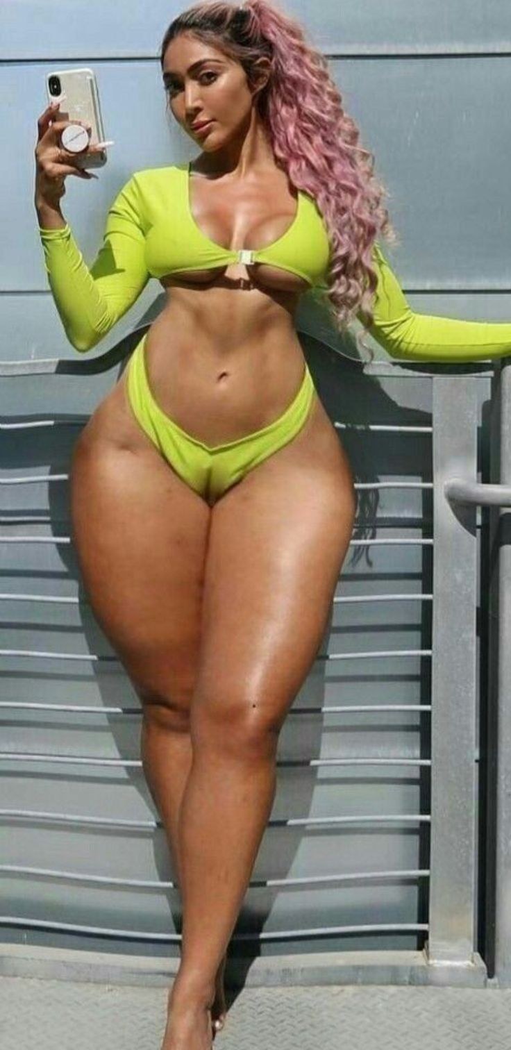 Naked thick mature women