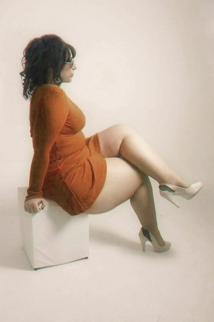 She pushed the thick thighs