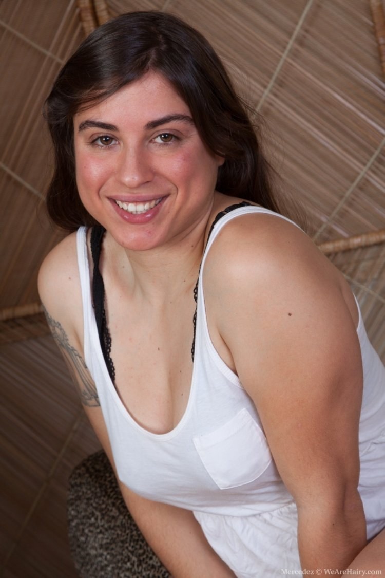 Destina Sanders We are Hairy