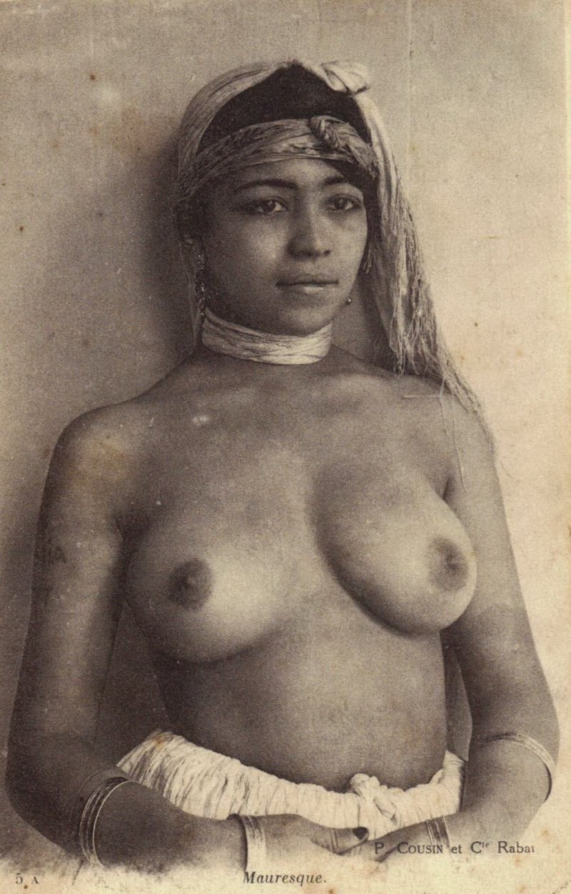 Naked Moroccan women