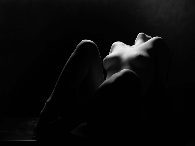 Erotic pictures blackly white