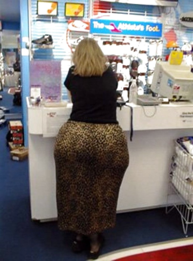 Mom with big asses