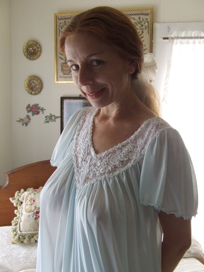 Miss Elaine Pale Blue Short Sleved Nightgown