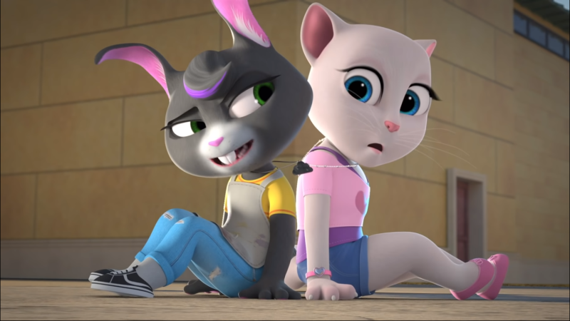 Mature mothers in swimsuits