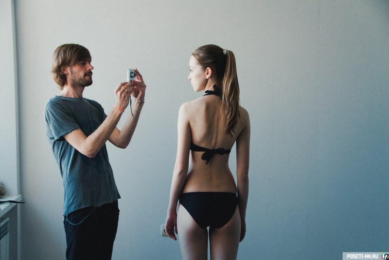 I paw the girls on the street