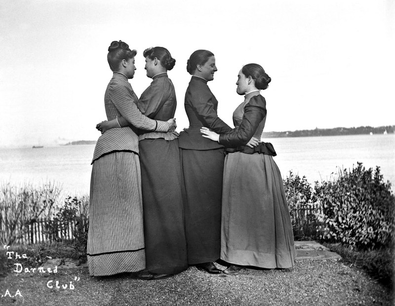 Lesbian love in the USSR