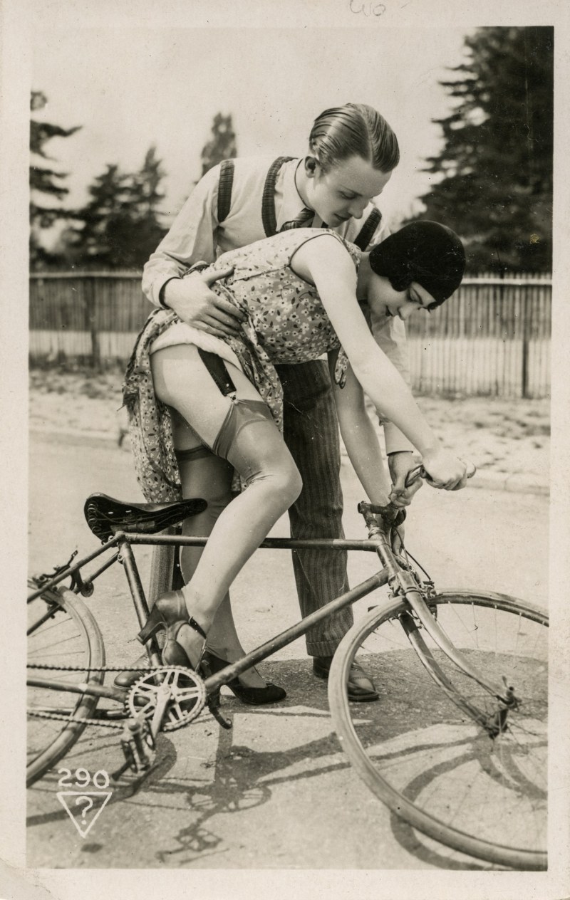 Girls of the Edwardian era 1900-1910