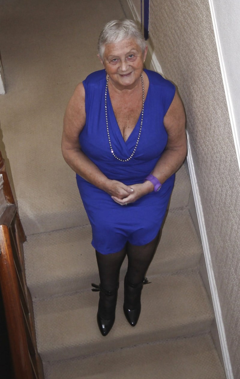 Sexy grandmother amateur