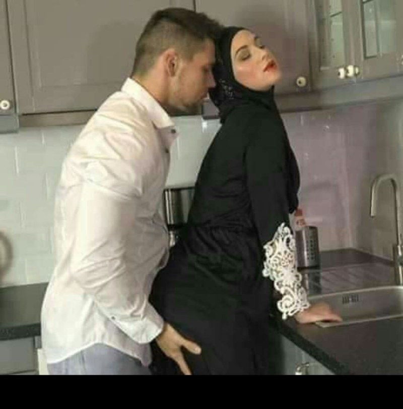 Cumshots Arabic in hijab
