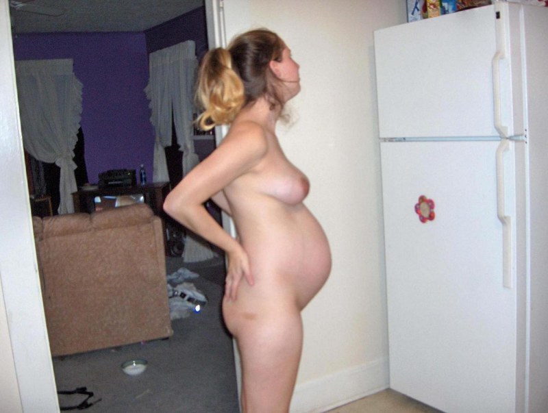 Naked Pregnant Amateur Private Collection