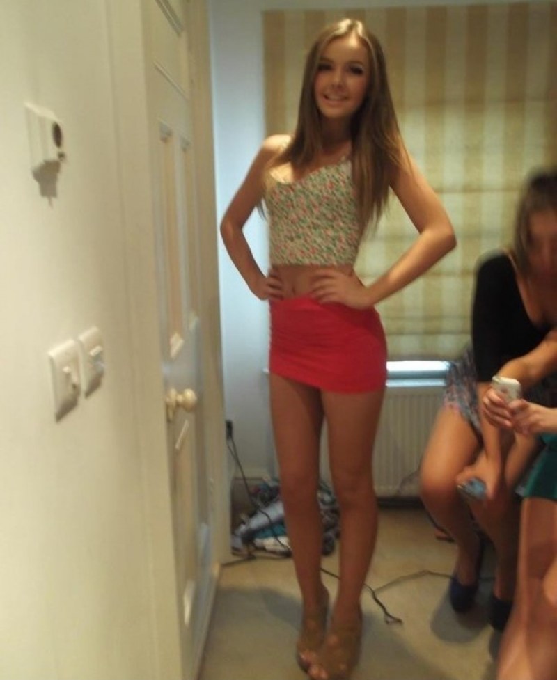 Amazon Amanda Tolbushka Sitting