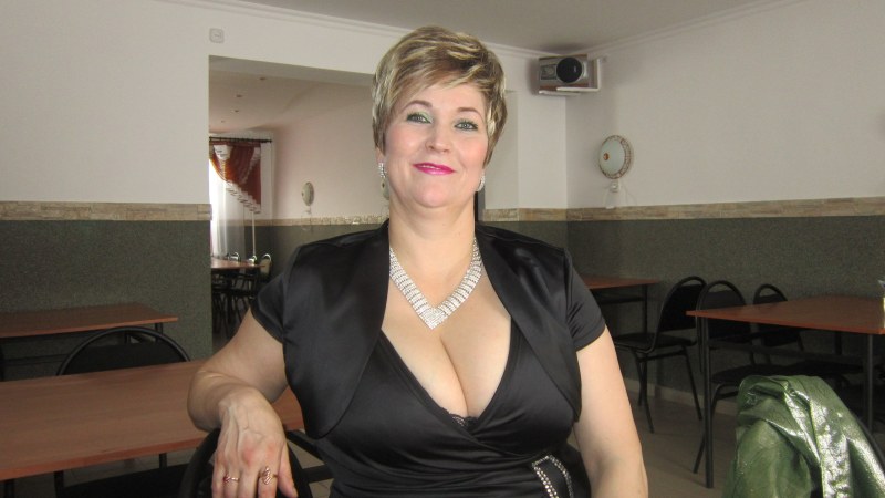 Babbshki in mini dresses