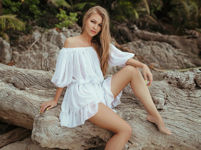 Sveta Bilyalov Selfie