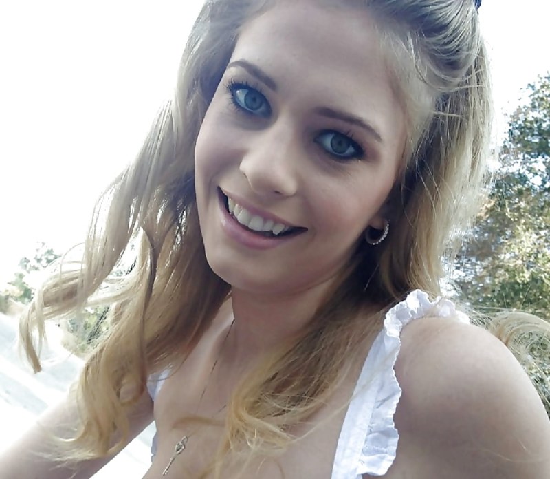 Show tits on a webcam