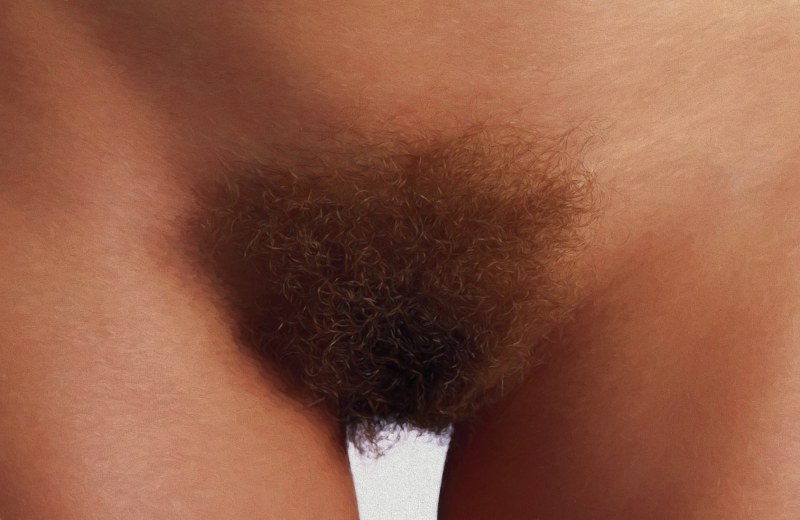 Bright pubic hair