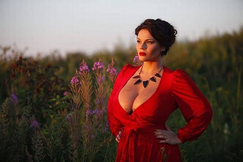 Naked women of different complexes