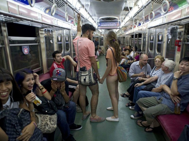 No Pants Subway Ride Moscow