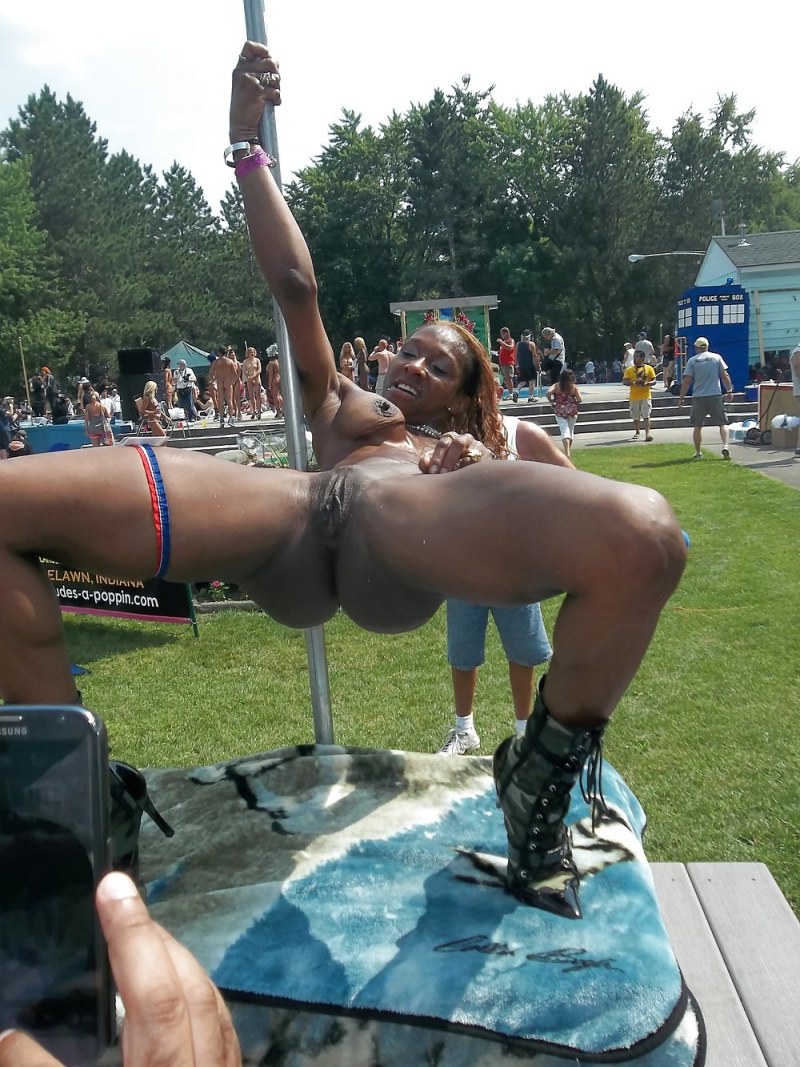 Copying Nudes a Poppin Sex