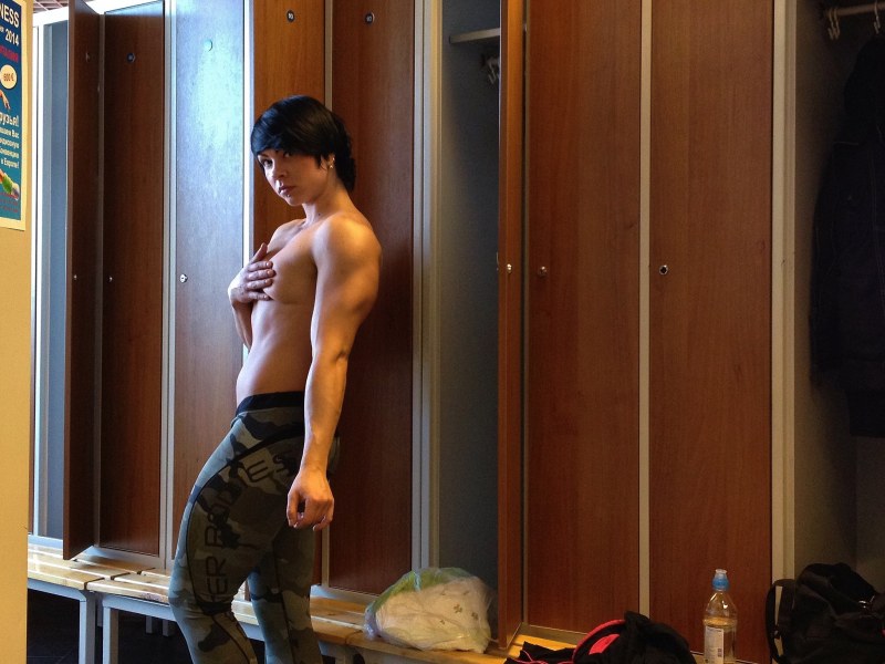 Girls without panties below