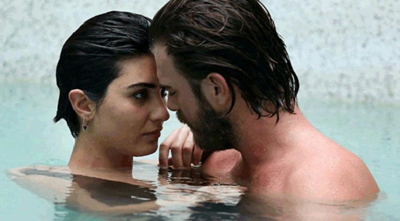 Berrak Tujunatach Feet