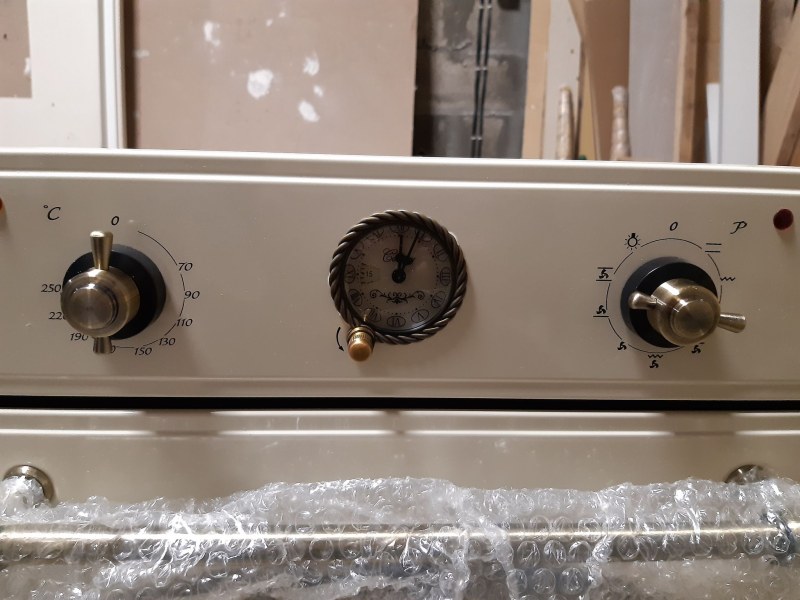 Electric oven HotPoint-Ariston Fit 804