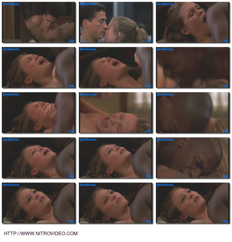 Julia Stiles Naked in the movies