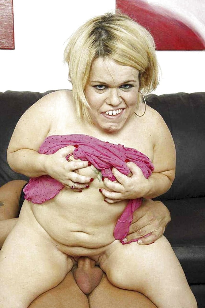 Dwarf Bridget Powers Anal