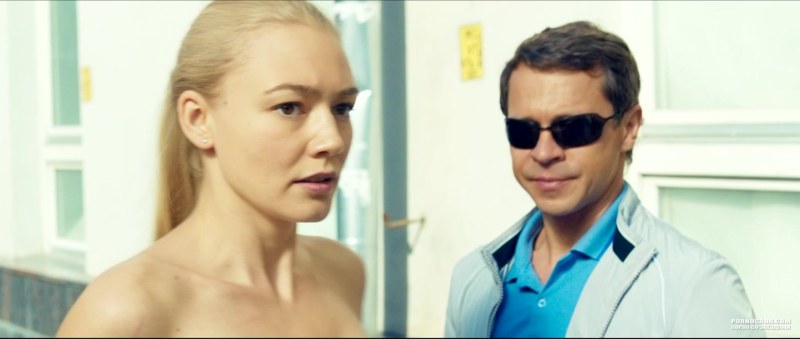 Mom watches a daughter tear a point