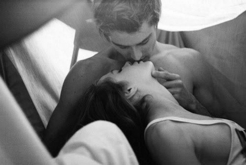 Kisses with tender lower