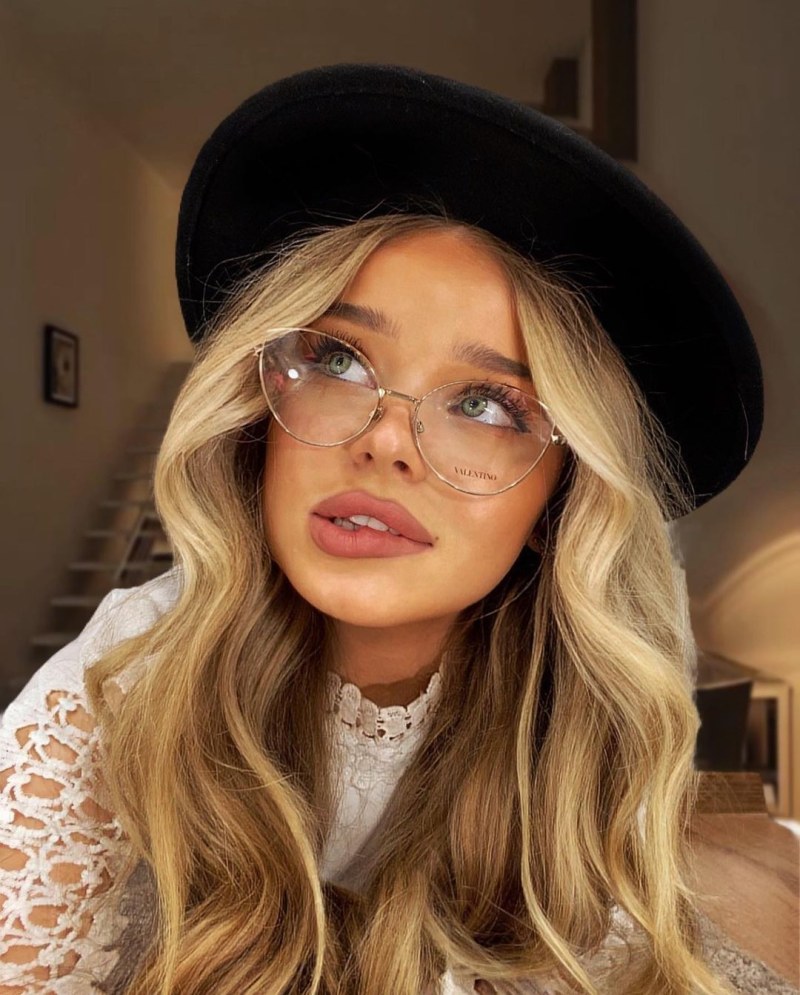 Veronica Zolotova blogger