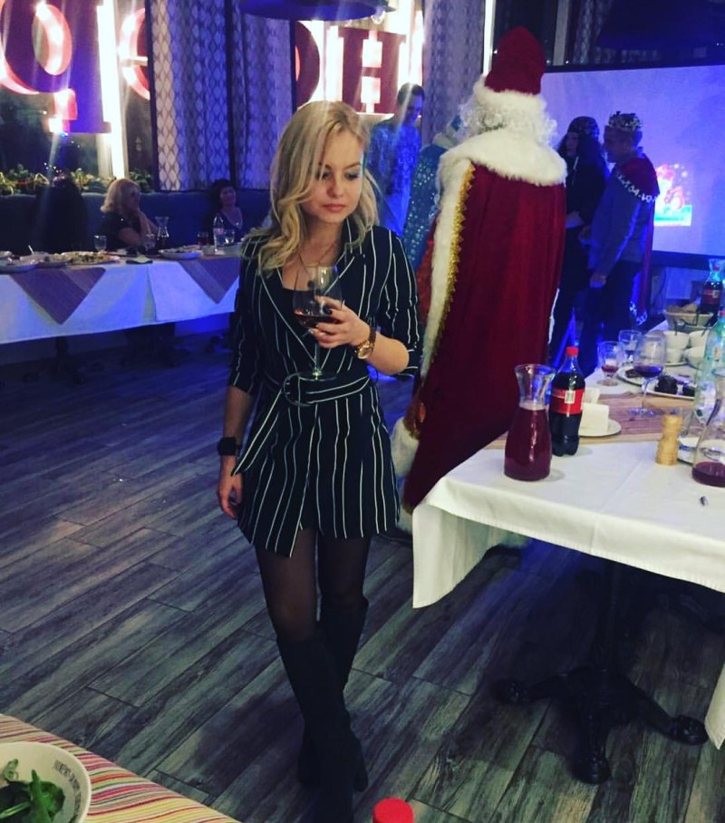 Veronika Zolotova Tick current