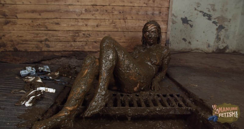 Girls in Girl in Manure XXX