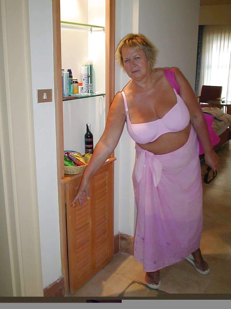 Mature fat grandmothers