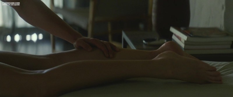 Naomi Watts hot scenes