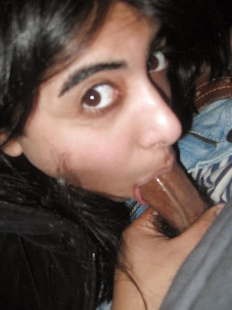 Desi Indian Very Beautiful Innocent Blowjob and Ride