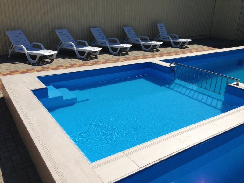 Pool in Mikhailovsk on Gogol