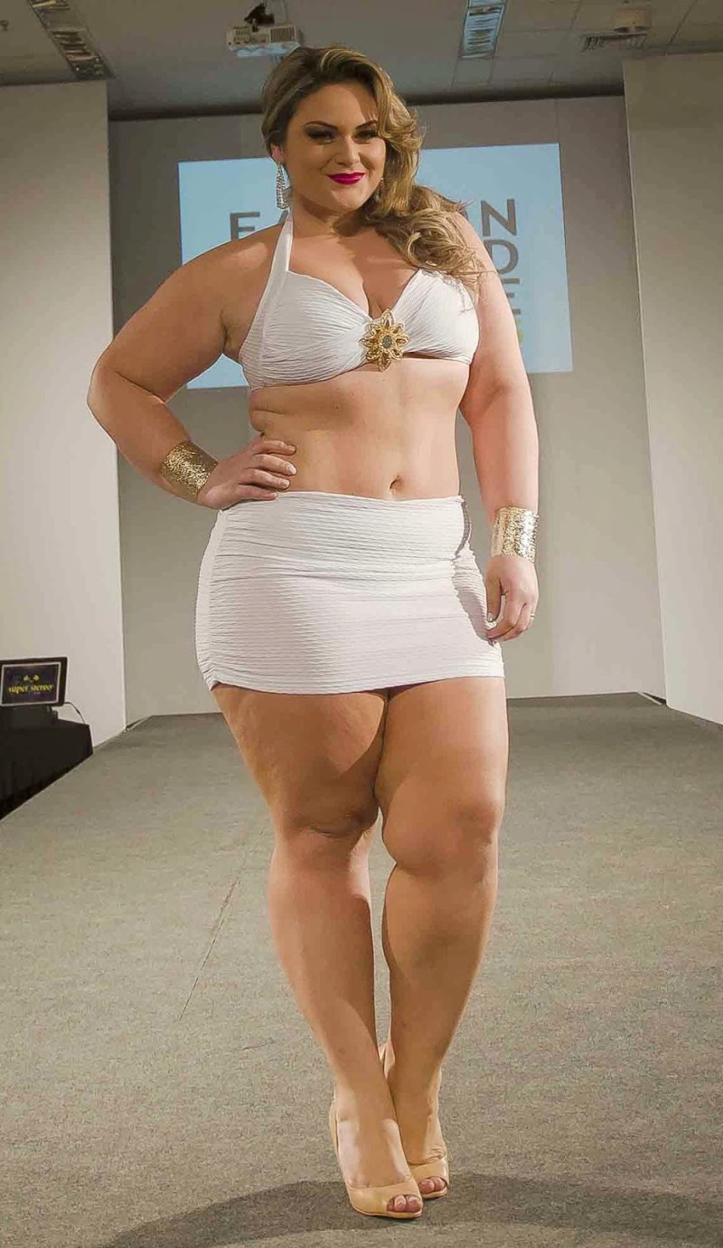 Naked women with huge hips