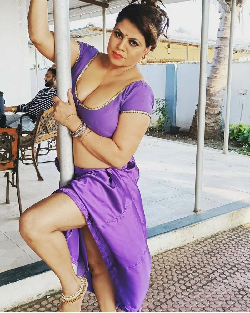 India Aunty Bra
