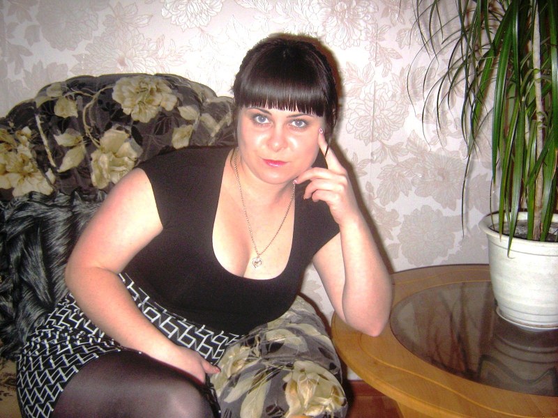 Lady Dimitrescu and Ethan