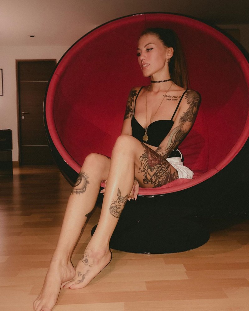 Archangelvideo Aaliyah Hadid - Riding for Orgasm