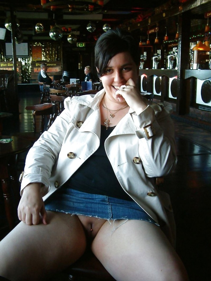 Bbw without panties under the skirt