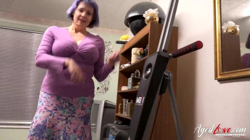 Appetizing ladies in the kitchen