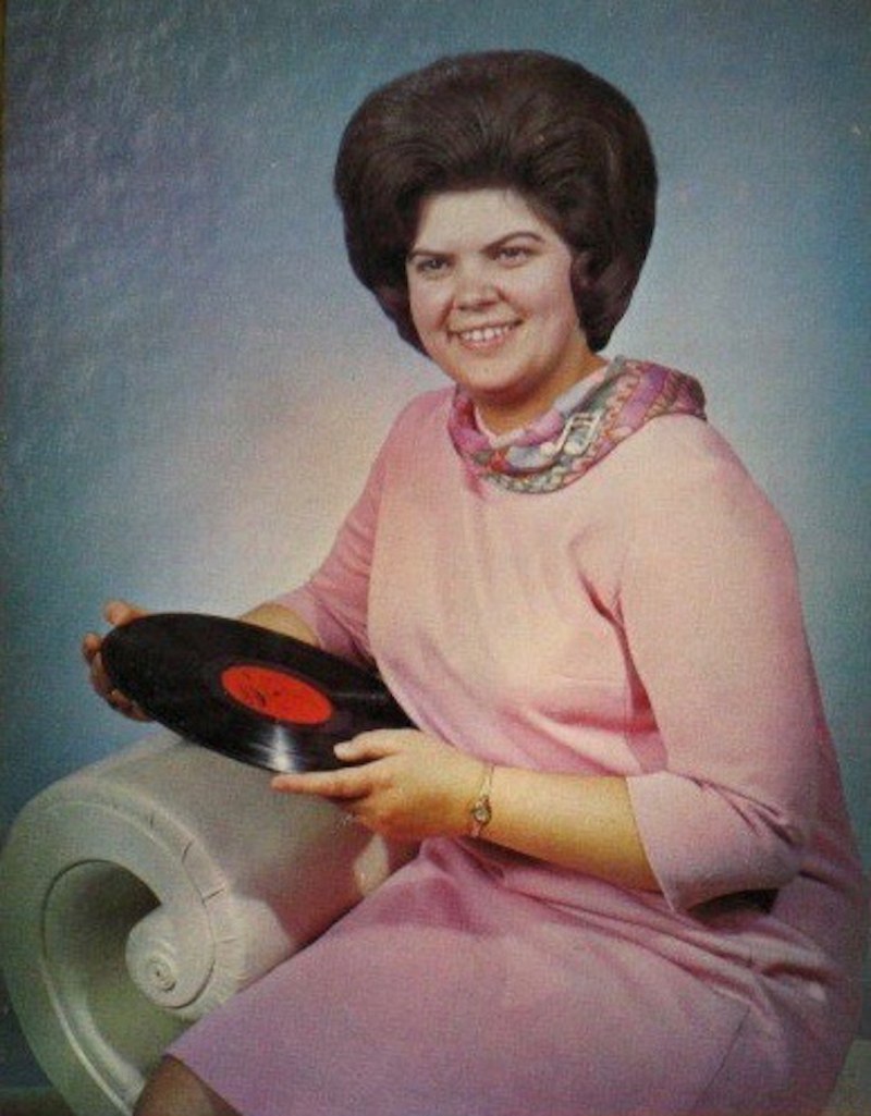 Caorne volume on clips photo