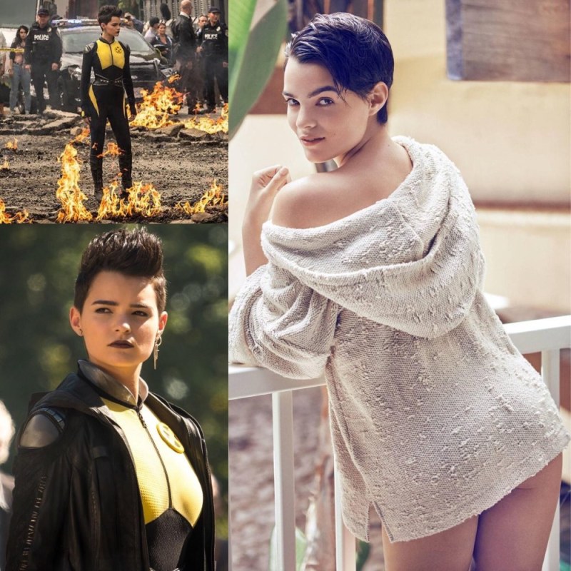 Barrier girls squatting